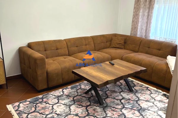 Shtepi ne shitje Apartament ne Tirane, 1+1, Mobilimi E mobiluar, Pagesa 134,264  Euro.