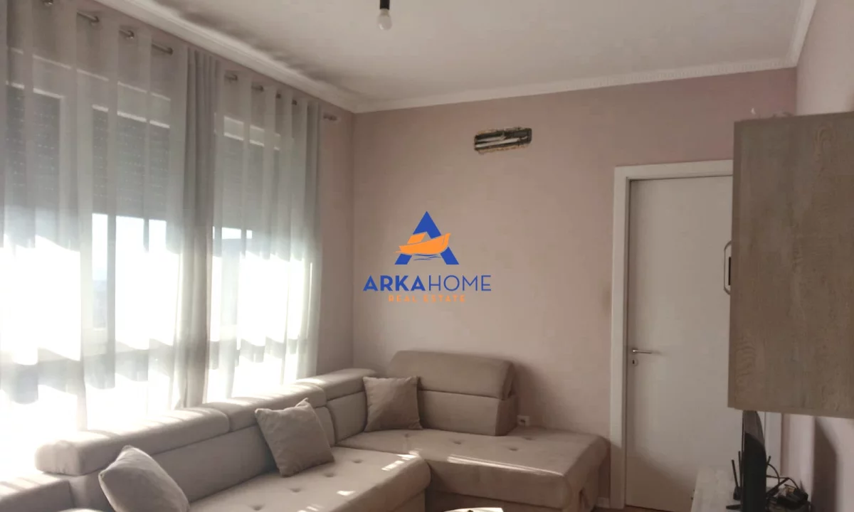 Appartamento in affitto a Tirana 1+1, Arredato