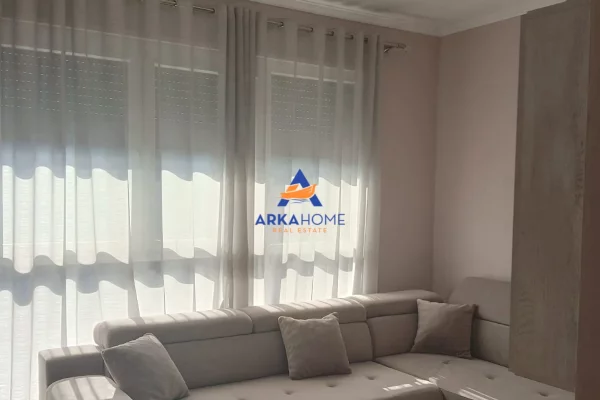 Appartamento in affitto a Tirana 1+1, Arredato