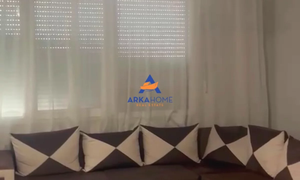 Shtepi me qera Apartament ne Tirane, 1+1, Mobilimi E mobiluar, Pagesa 590  Euro.