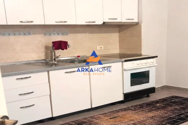 Shtepi me qera Apartament ne Tirane, 1+1, Mobilimi E mobiluar, Pagesa 590  Euro.