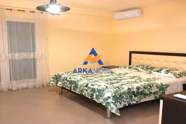 Shtepi me qera Apartament ne Tirane, 1+1, Mobilimi E mobiluar, Pagesa 590  Euro.
