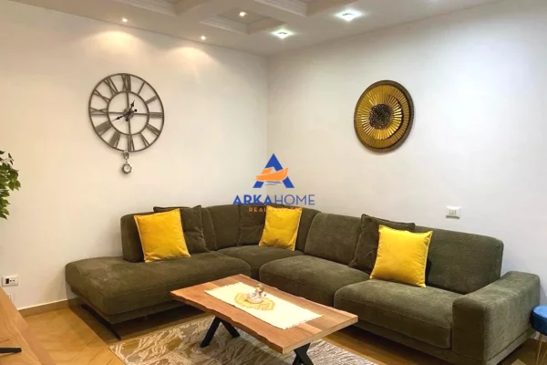 Casa in affitto 2+1 a Tirana - 859 Euro