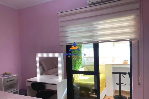 Appartamento in affitto a Tirana 2+1, Arredato