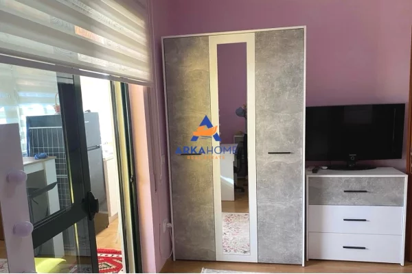 Appartamento in affitto a Tirana 2+1, Arredato