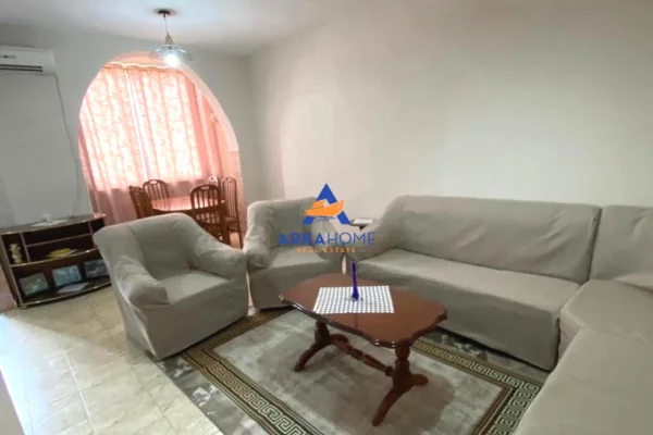 Casa in affitto 2+1 a Tirana - 730 Euro