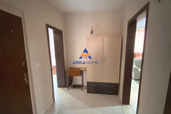 Appartamento in affitto a Tirana 2+1, Arredato