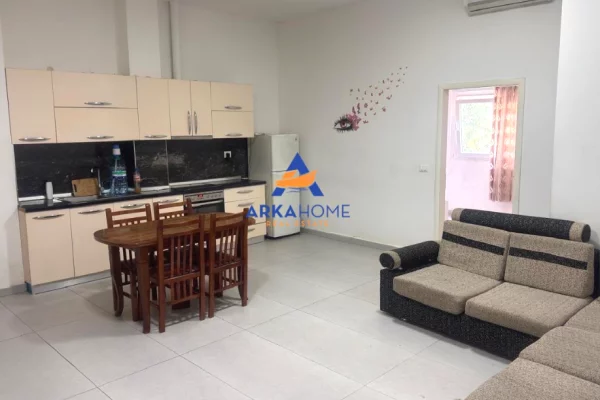 Casa in affitto 3+1 a Tirana - 590 Euro