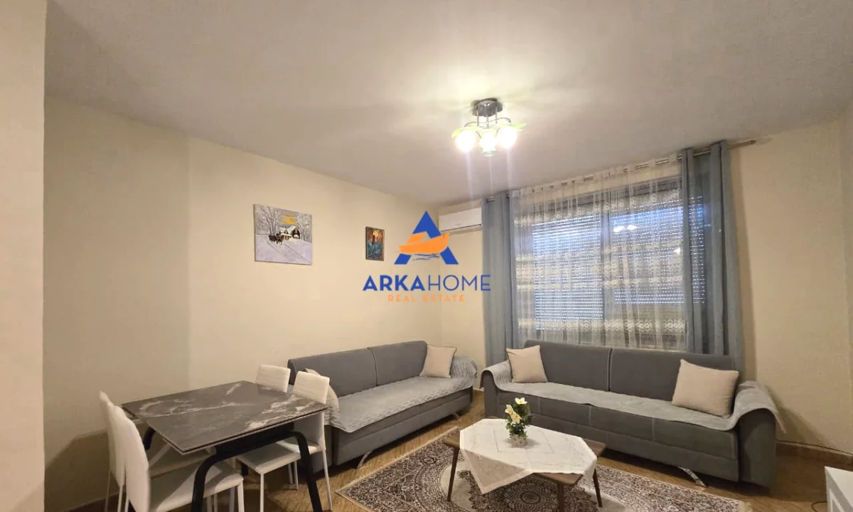 Appartamento in affitto a Tirana 2+1, Arredato