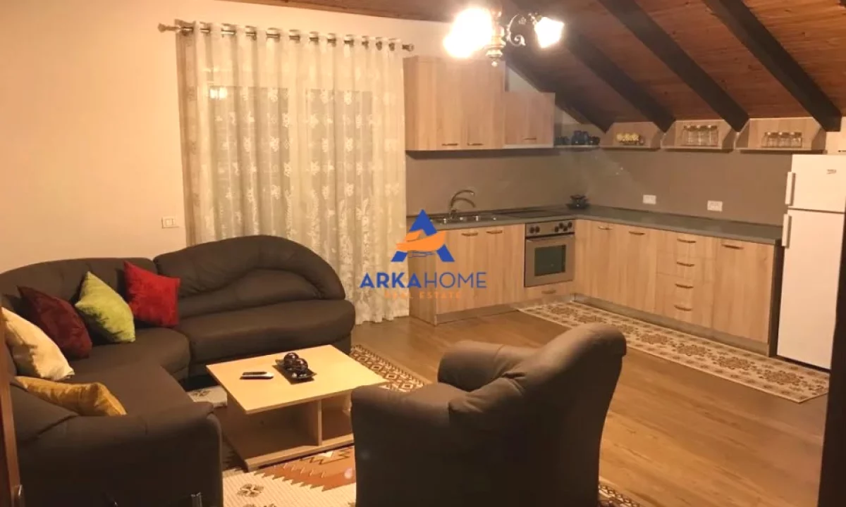 Shtepi me qera Apartament ne Tirane, 3+1, Mobilimi E mobiluar, Pagesa 643  Euro.
