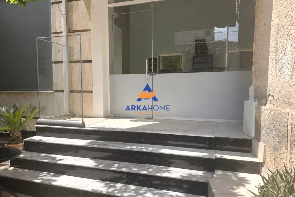 Ambient biznesi ne shitje 1+1 ne Tirane - 135,000 Euro