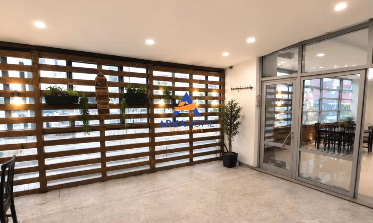JEPET ME QERA AMBJENT BIZNESI 100 M2 "ZOGU I ZI" 80.000 LEKE