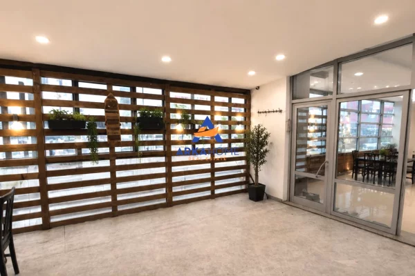 Ambient biznesi me qera 1+1 ne Tirane - 858 Euro