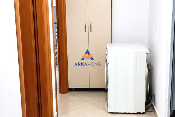 Shtepi me qera Apartament ne Tirane, 1+1, Mobilimi E mobiluar, Pagesa 351  Euro.