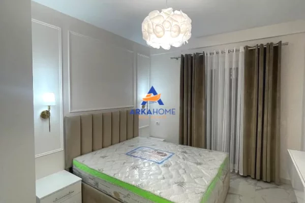 Shtepi ne shitje Apartament ne Tirane, 1+1, Mobilimi E mobiluar, Pagesa 135,000  Euro.