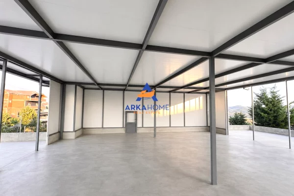 JEPET ME QERA AMBIENT BIZNESI / ZYRA 1000M2 "SAUK" 10.000 EURO