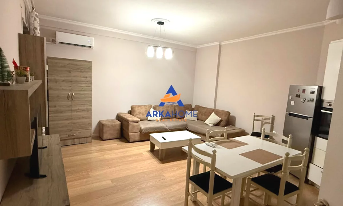 Shtepi me qera Apartament ne Tirane, 1+1, Mobilimi E mobiluar, Pagesa 536  Euro.