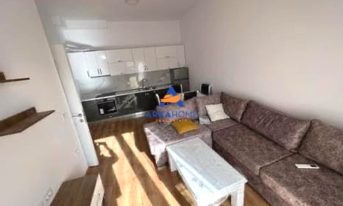 Shtepi me qera Apartament ne Tirane, 2+1, Mobilimi E mobiluar, Pagesa 432  Euro.