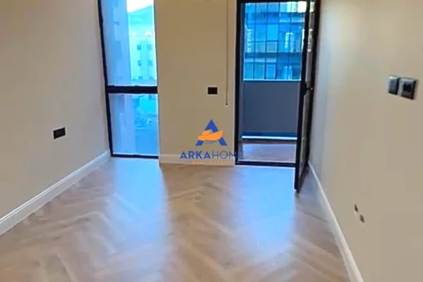 JEPET APARTAMENT 2+1 ME QERA PËR ZYRA "TEK HIPOTEKA!" 1200 EURO (I DISKUTUESHEM)