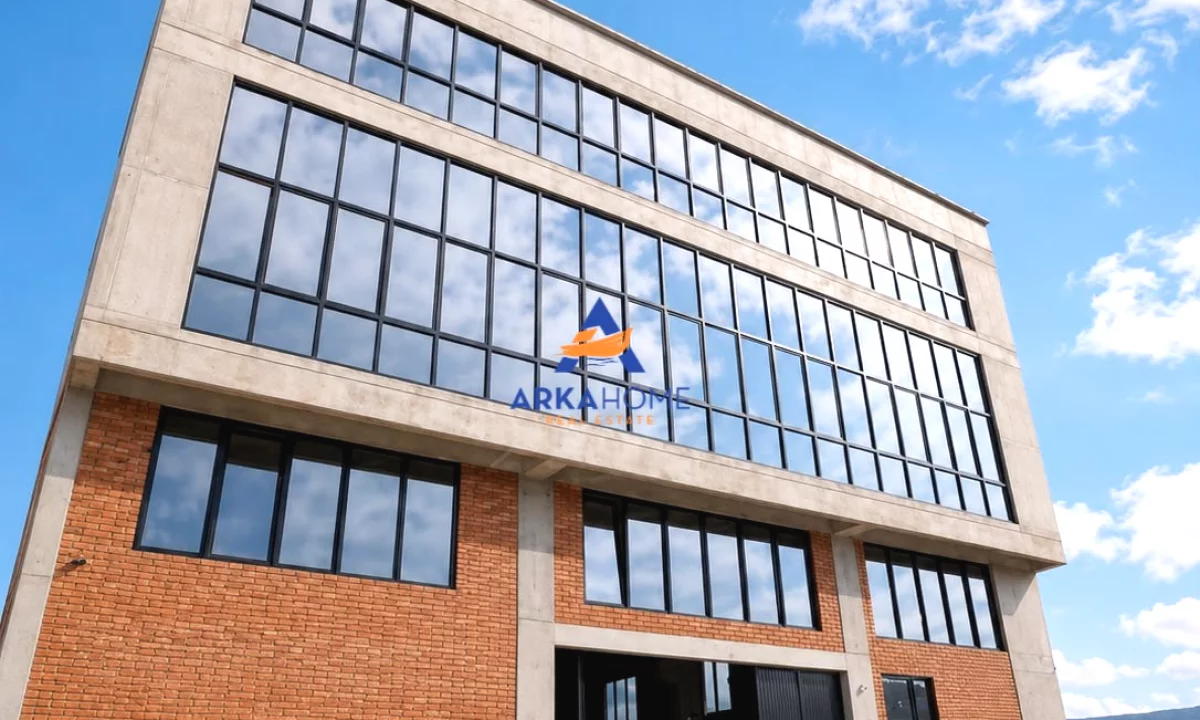 JEPET ME QERA KATI I PARE I NJE GODINE BIZNESI 1300M2 "KASHAR" 5850 EURO