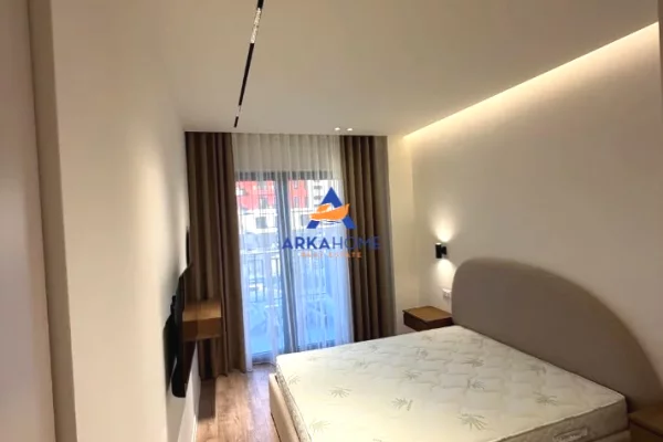 Shtepi me qera Apartament ne Tirane, 3+1, Mobilimi E mobiluar, Pagesa 1,100  Euro.