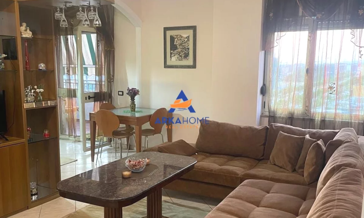 Shtepi me qera Apartament ne Tirane, 2+1, Mobilimi E mobiluar, Pagesa 810  Euro.