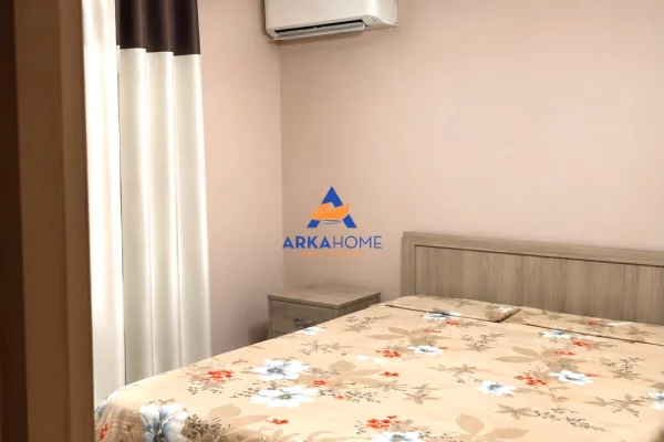 Shtepi me qera Apartament ne Tirane, 1+1, Mobilimi E mobiluar, Pagesa 650  Euro.