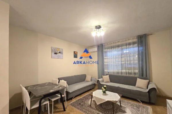 Shtepi me qera Apartament ne Tirane, 2+1, Mobilimi E mobiluar, Pagesa 800  Euro.