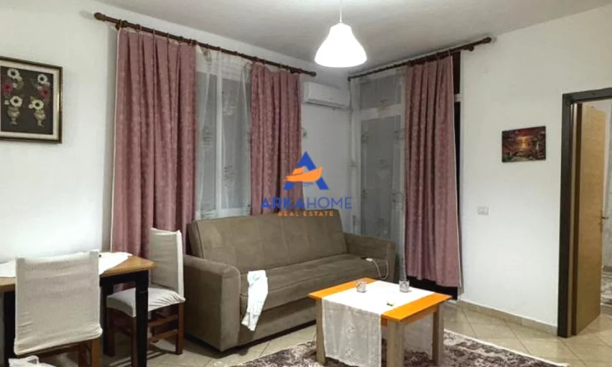 Shtepi me qera Apartament ne Tirane, 1+1, Mobilimi E mobiluar, Pagesa 432  Euro.