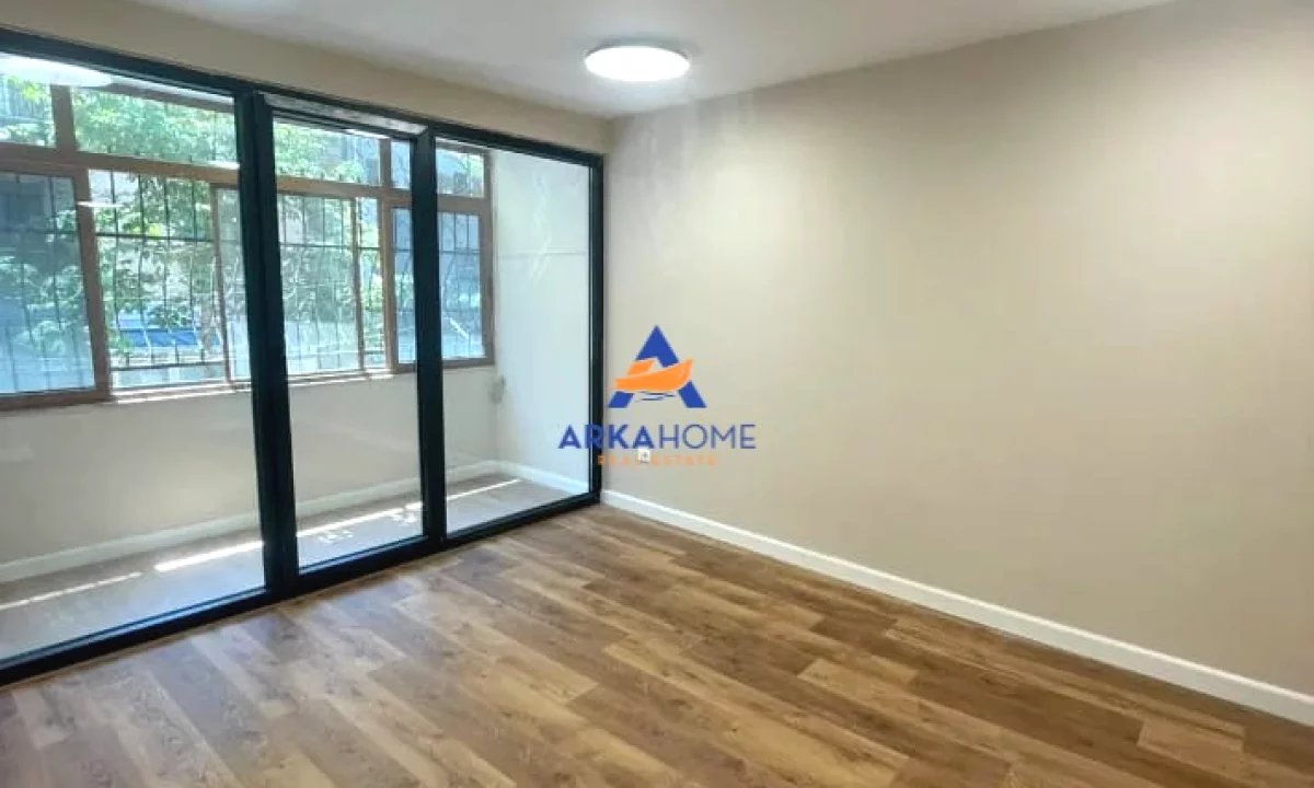 JEPET ME QERA ZYRE 110M2 "RRUGA MARGARITA TUTULANI" 120.000 LEKE