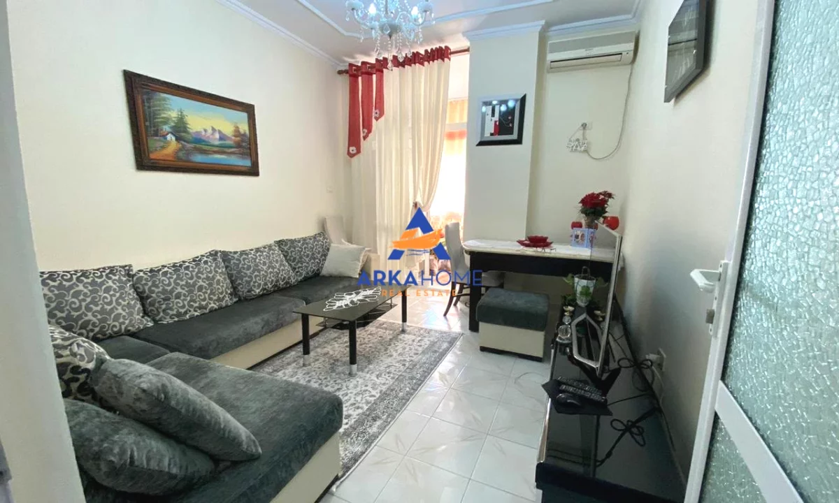 Shtepi me qera Apartament ne Tirane, 2+1, Mobilimi E mobiluar, Pagesa 5,954  Euro.