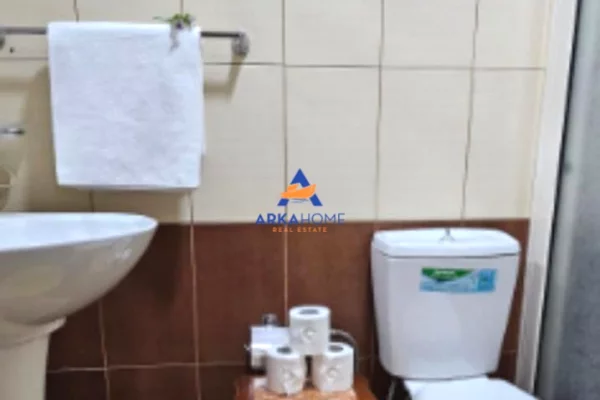 Shtepi me qera Apartament ne Tirane, 1+1, Mobilimi E mobiluar, Pagesa 594  Euro.