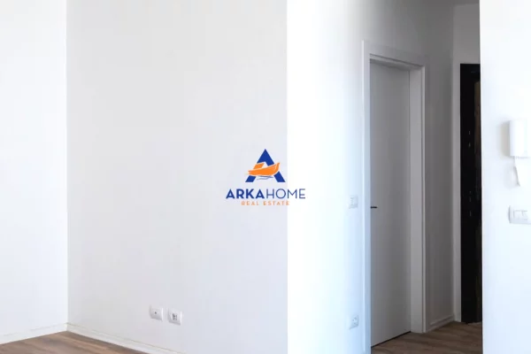 Shtepi me qera Apartament ne Tirane, 3+1, Mobilimi Bosh, pa mobiluar, Pagesa 864  Euro.