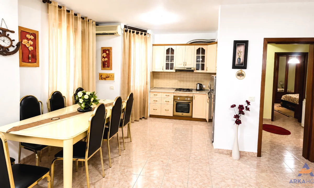 Shtepi me qera Apartament ne Tirane, 2+1, Mobilimi E mobiluar, Pagesa 90,000  Leke.