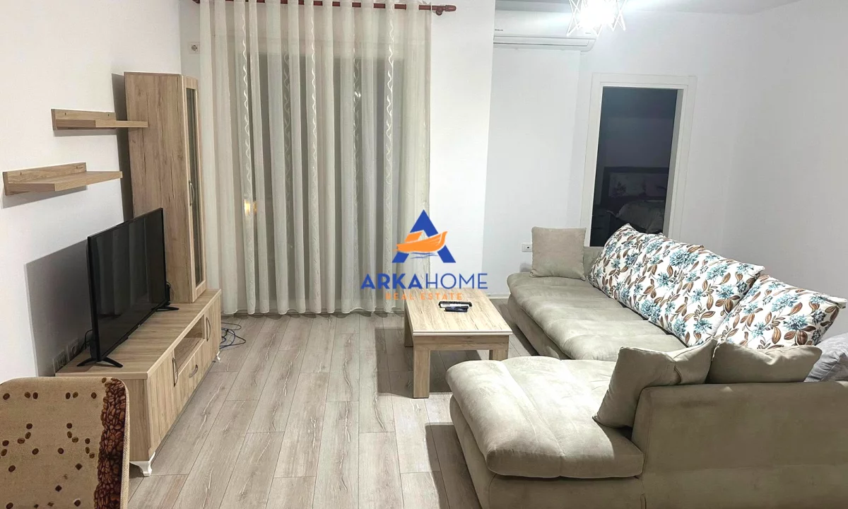 Shtepi me qera Apartament ne Tirane, 2+1, Mobilimi E mobiluar, Pagesa 648  Euro.