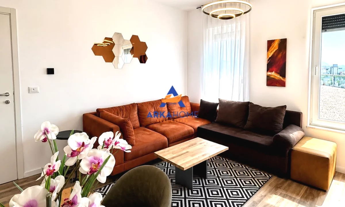 Shtepi me qera Apartament ne Tirane, 2+1, Mobilimi E mobiluar, Pagesa 780  Euro.