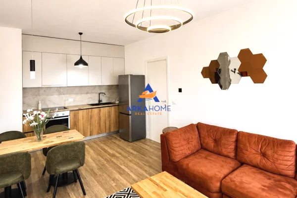Shtepi me qera Apartament ne Tirane, 2+1, Mobilimi E mobiluar, Pagesa 780  Euro.