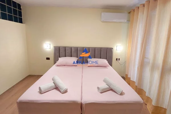 Shtepi ne shitje Apartament ne Tirane, 2+1, Mobilimi E mobiluar, Pagesa 313,512  Euro.