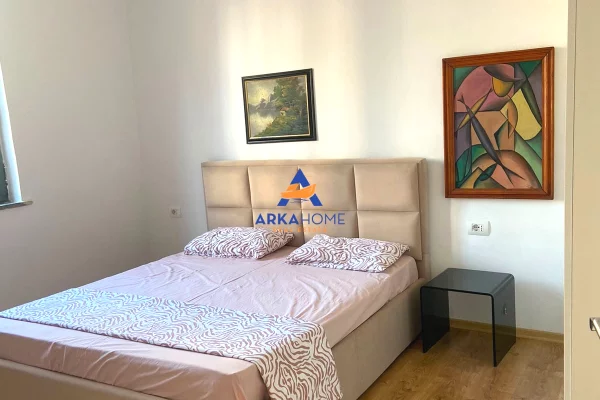 Shtepi me qera Apartament ne Tirane, 1+1, Mobilimi E mobiluar, Pagesa 670  Euro.