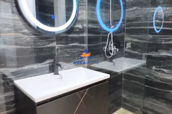 Shtepi me qera Apartament ne Tirane, 1+1, Mobilimi E mobiluar, Pagesa 680  Euro.