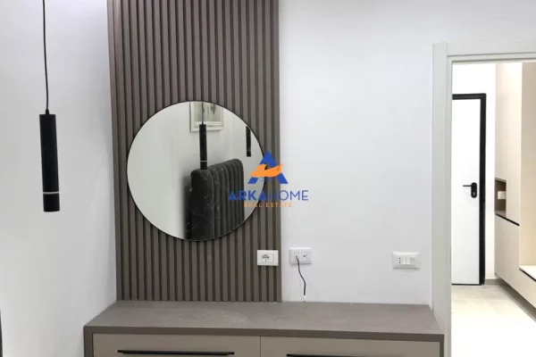 Shtepi me qera Apartament ne Tirane, 1+1, Mobilimi E mobiluar, Pagesa 756  Euro.