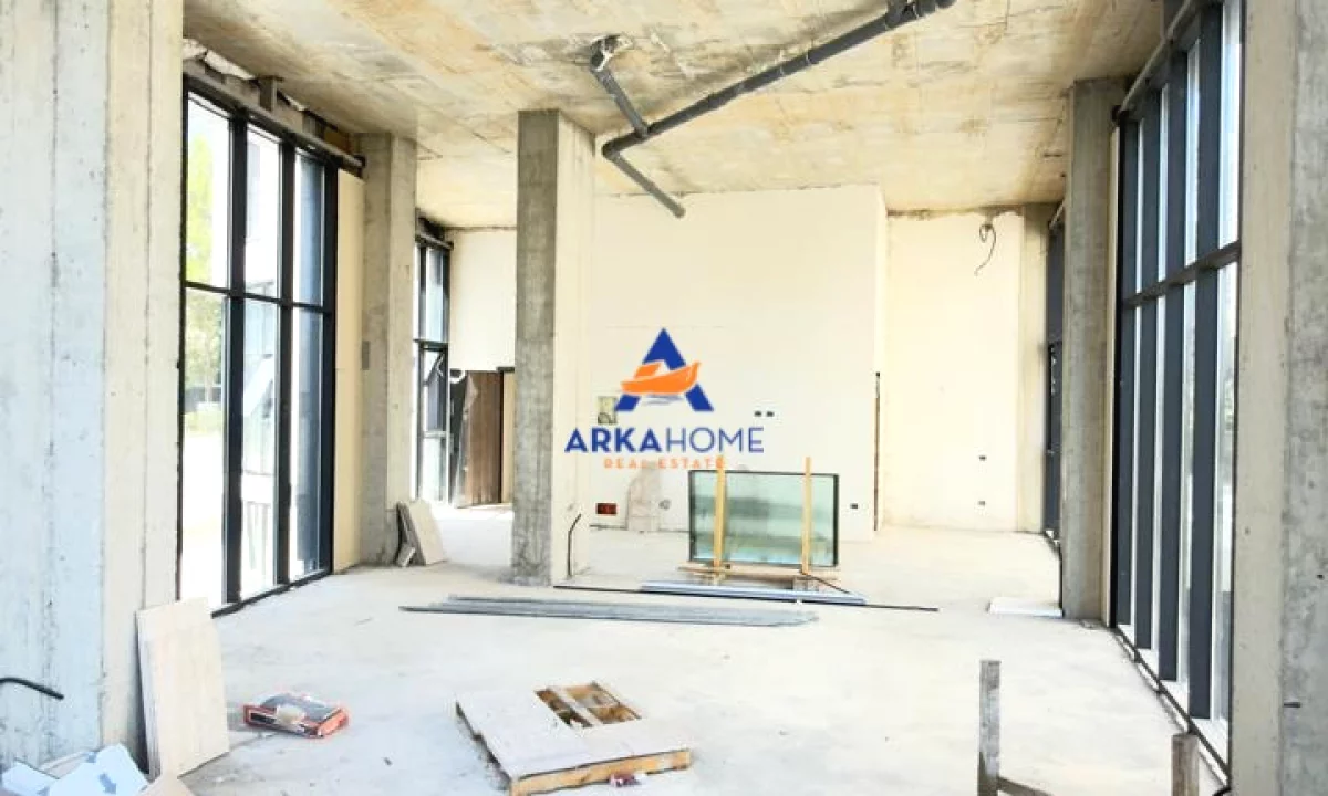 SHITET AMBJENT BIZNESI ⁠129 M2 " LIQENI I THAT " 645.000 EURO