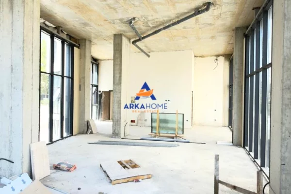 SHITET AMBJENT BIZNESI ⁠129 M2 " LIQENI I THAT " 645.000 EURO