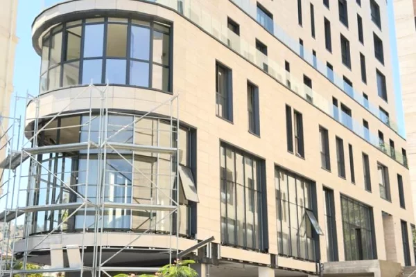 SHITET AMBJENT BIZNESI ⁠129 M2 " LIQENI I THAT " 645.000 EURO