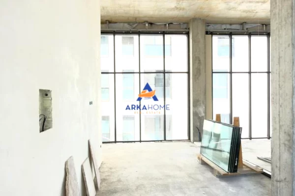 JEPET AMBJENT BIZNESI ME QERA 129 M2 " LIQENI I THATE " 4000 EURO