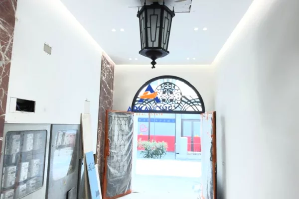 JEPET AMBJENT BIZNESI ME QERA 129 M2 " LIQENI I THATE " 4000 EURO