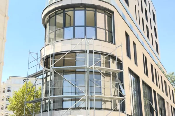 JEPET AMBJENT BIZNESI ME QERA 129 M2 " LIQENI I THATE " 4000 EURO