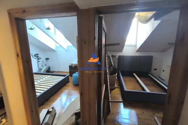 Shtepi me qera Apartament ne Tirane, 2+1, Mobilimi E mobiluar, Pagesa 1,500  Euro.