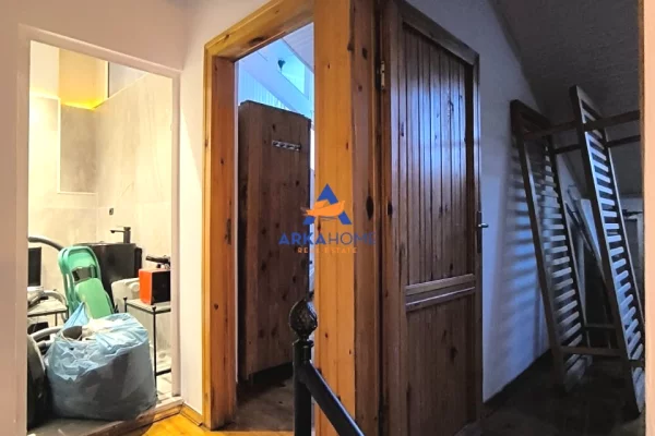 Shtepi me qera Apartament ne Tirane, 2+1, Mobilimi E mobiluar, Pagesa 1,500  Euro.