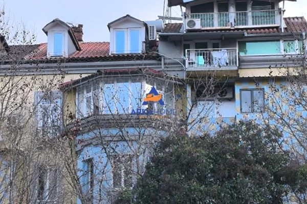 Shtepi me qera Apartament ne Tirane, 2+1, Mobilimi E mobiluar, Pagesa 1,500  Euro.